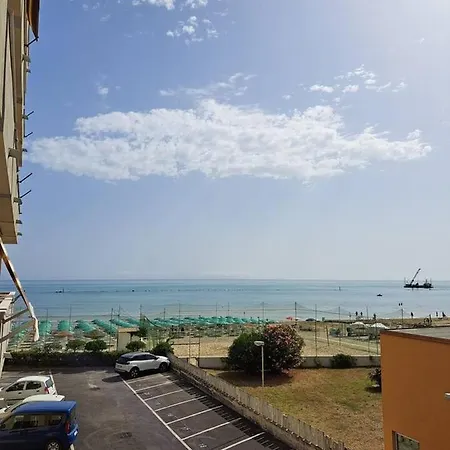 Monolocale 2\4 Posti Presso La Spiaggia Apartment Marotta