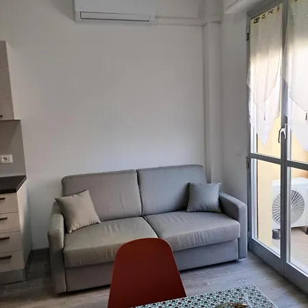 Apartment Monolocale 2\4 Posti Presso La Spiaggia